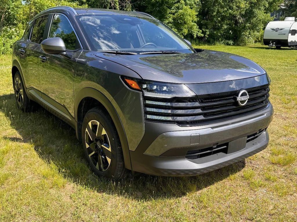 2025 NISSAN Kicks