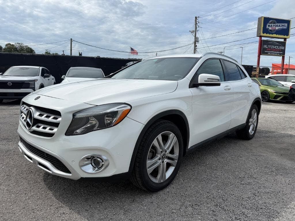 2020 MERCEDES-BENZ GLA-Class