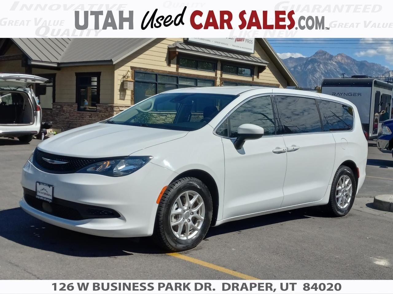 2023 CHRYSLER Voyager