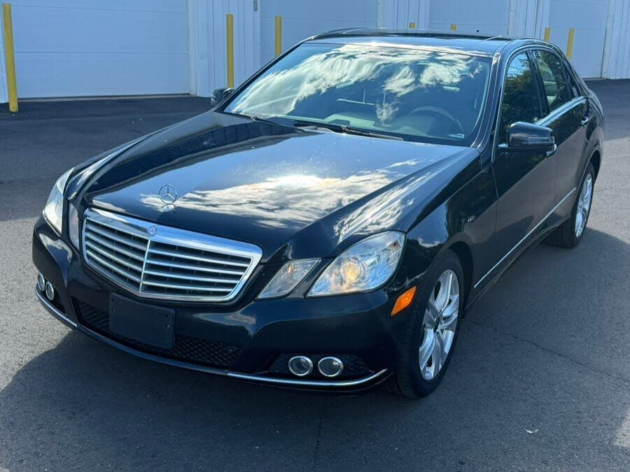 2010 MERCEDES-BENZ E-Class