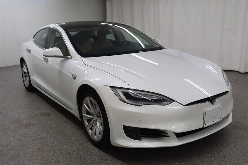 2017 TESLA Model S