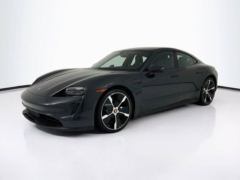 2024 PORSCHE Taycan