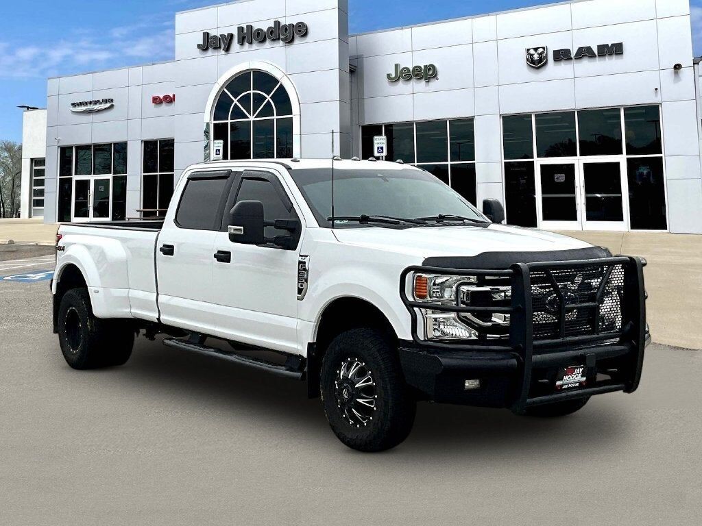 2022 FORD F-350