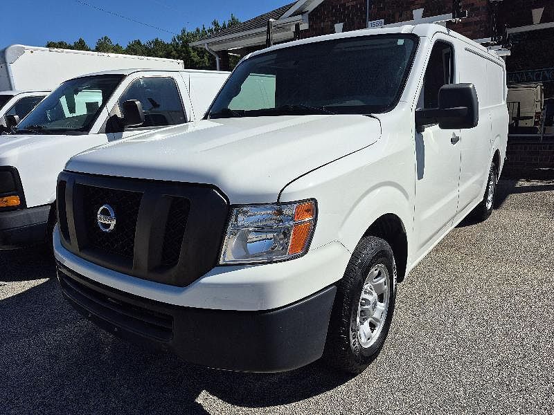 2018 NISSAN NV