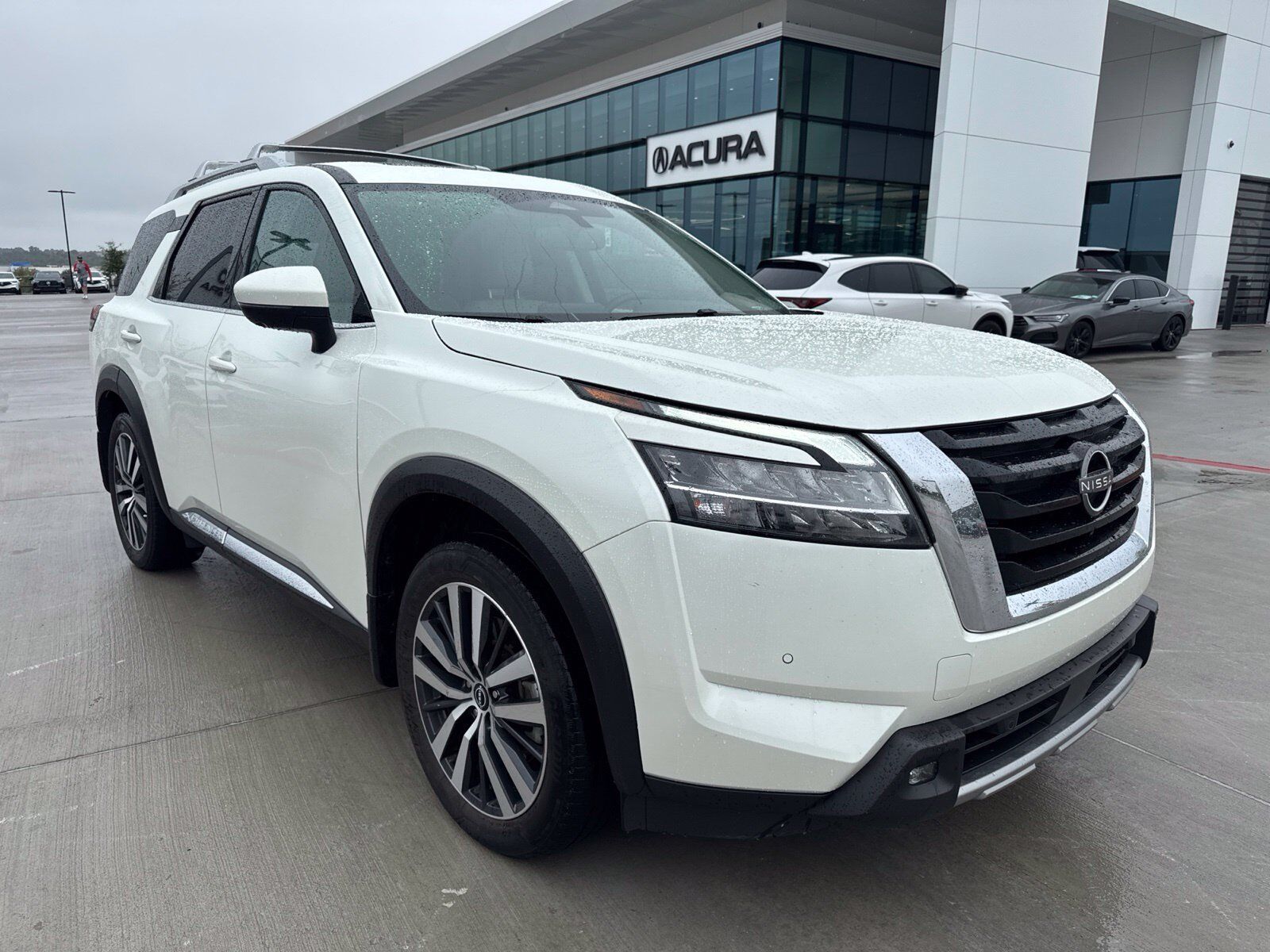 2022 NISSAN Pathfinder