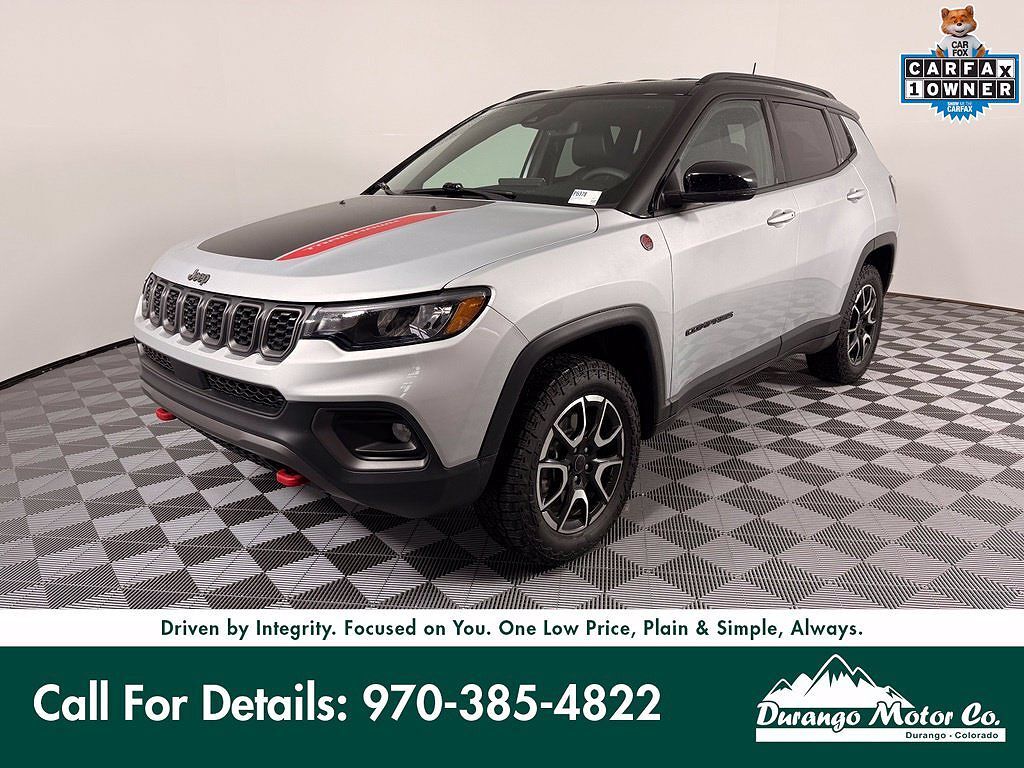 2025 JEEP Compass