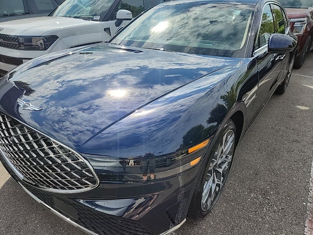 2025 GENESIS G90
