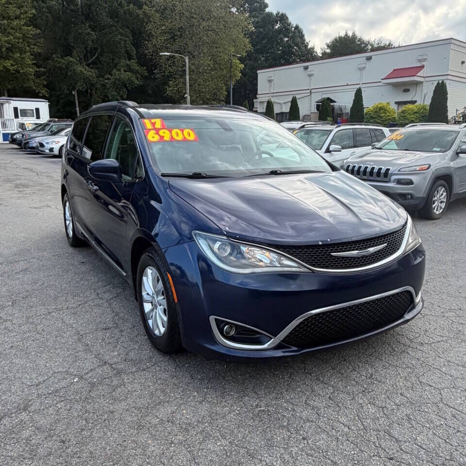 2017 CHRYSLER Pacifica