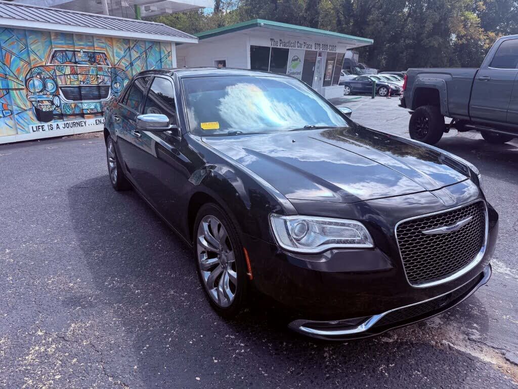 2019 CHRYSLER 300