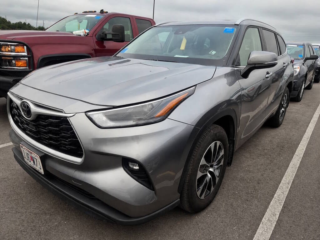 2026 TOYOTA Highlander