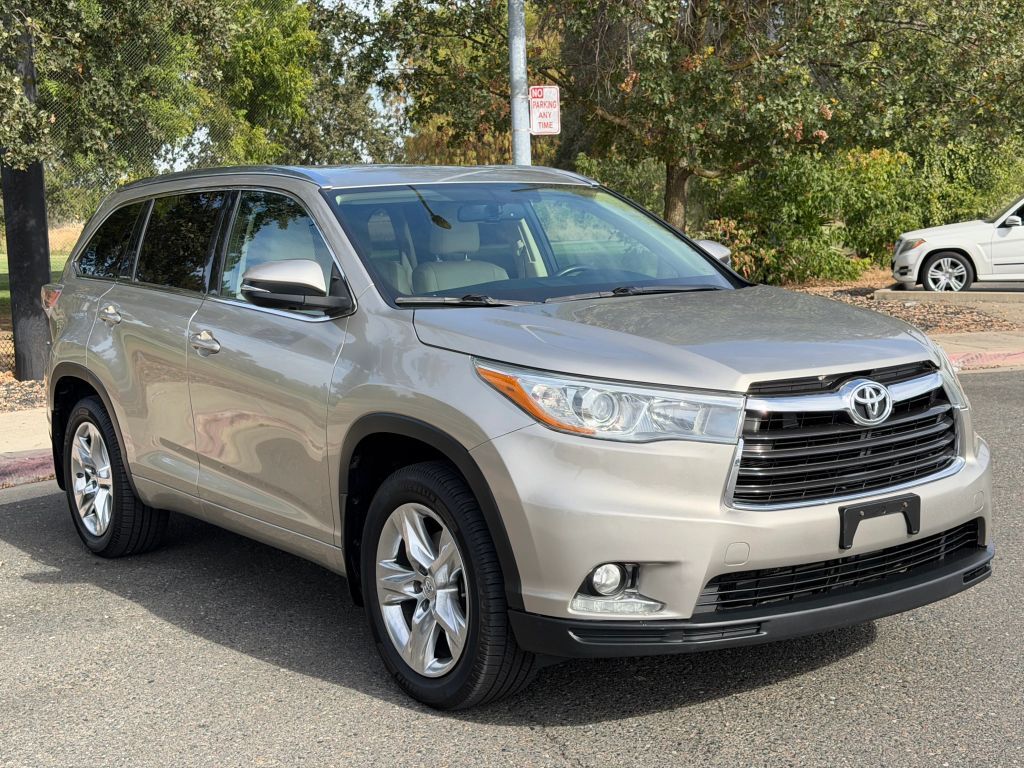 2014 TOYOTA Highlander