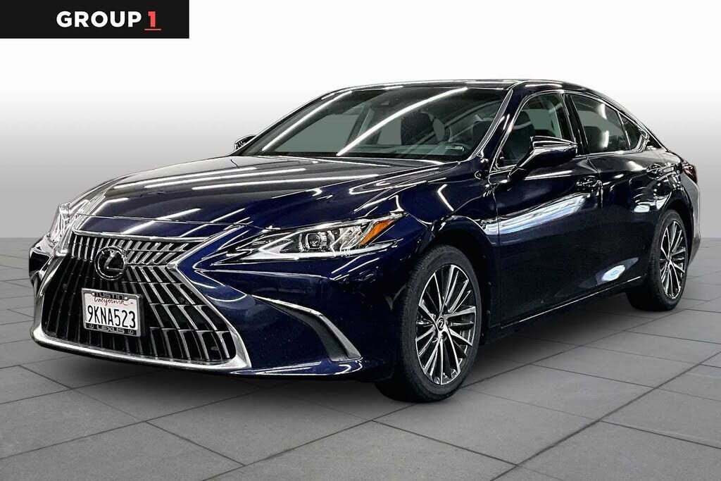 2024 LEXUS ES