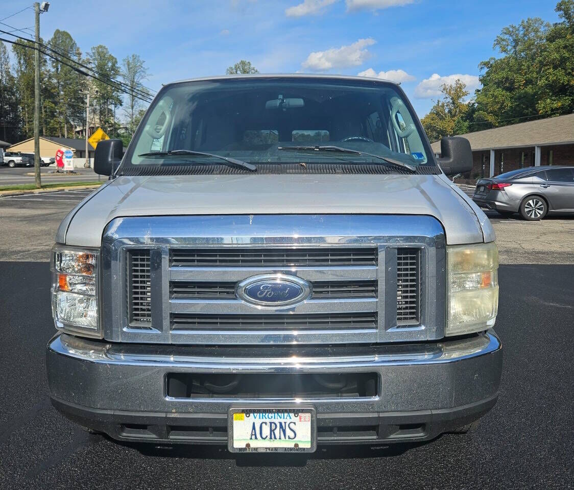 2010 FORD E-350