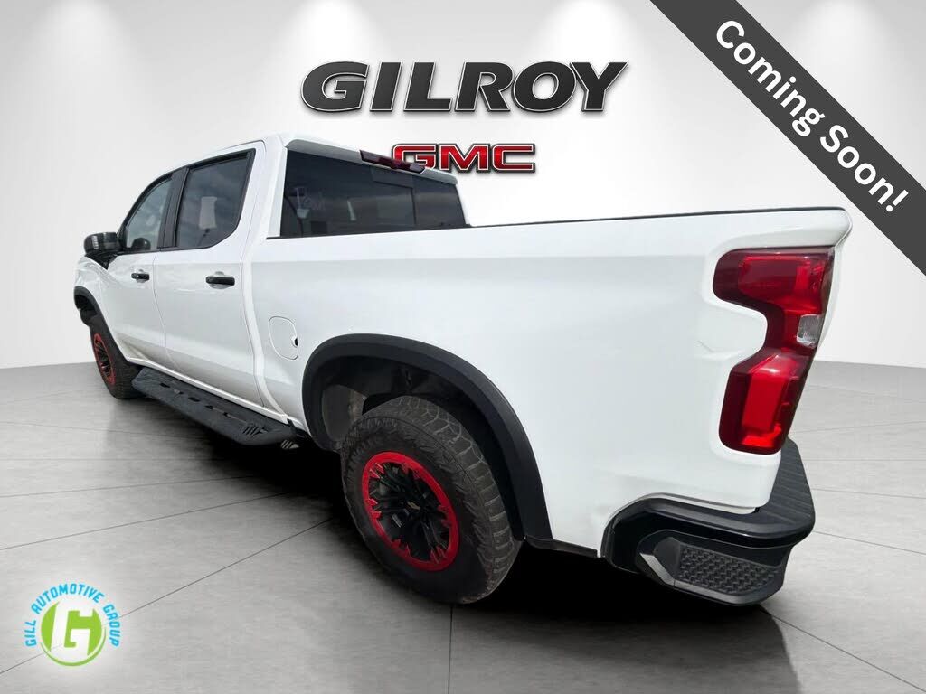 2025 CHEVROLET Silverado