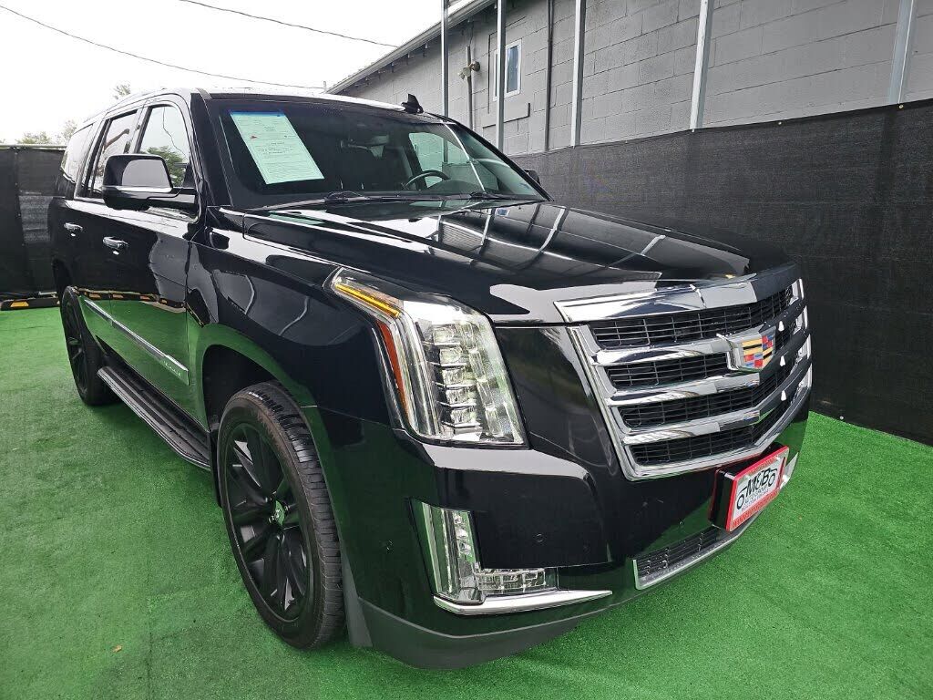2019 CADILLAC Escalade