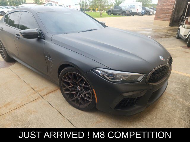 2023 BMW M8
