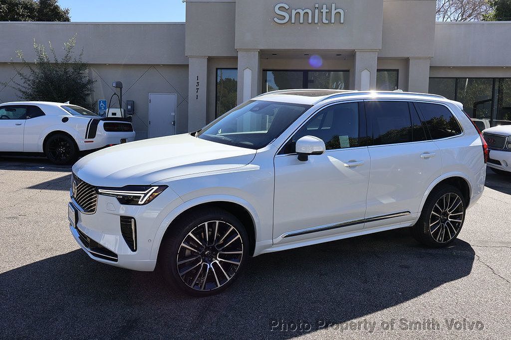 2026 VOLVO XC90