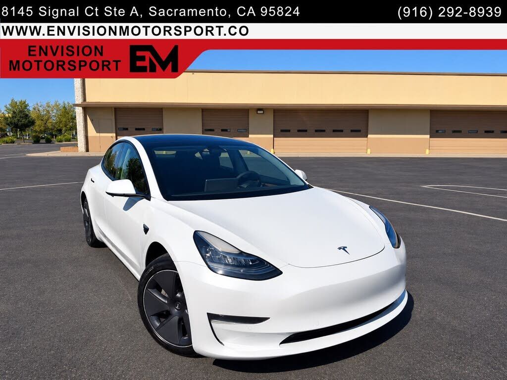 2022 TESLA Model 3