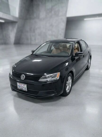 2012 VOLKSWAGEN Jetta