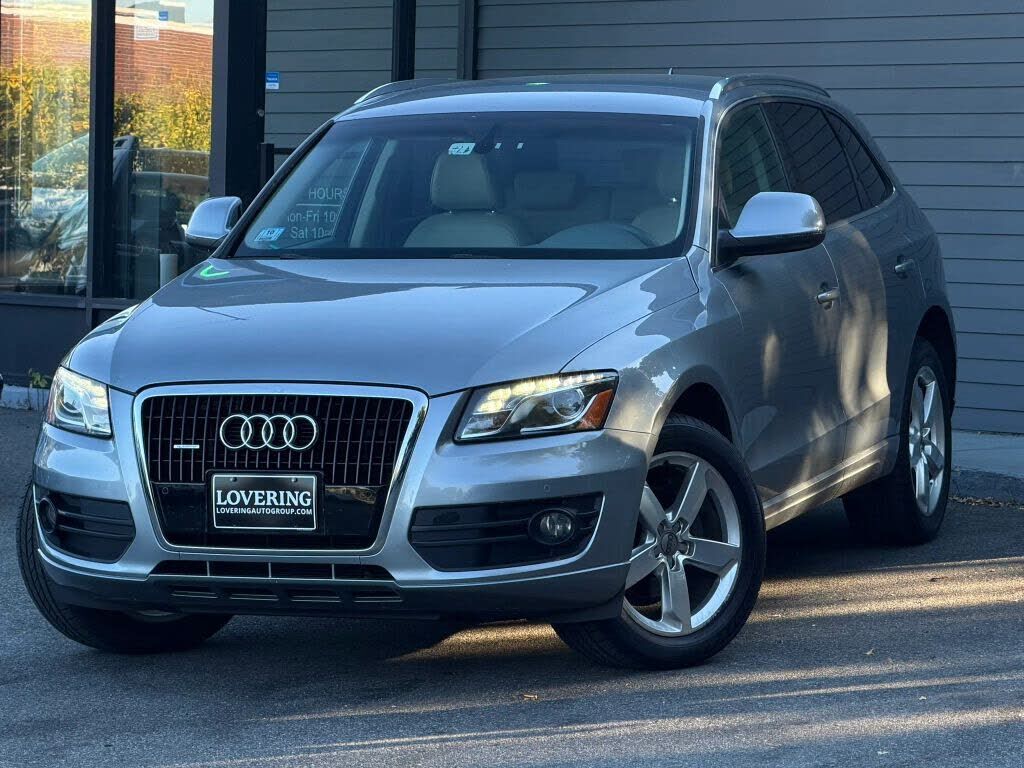 2010 AUDI Q5