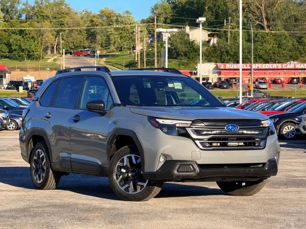 2025 SUBARU Forester