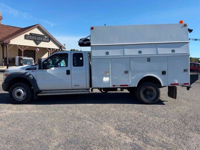 2011 FORD F-550