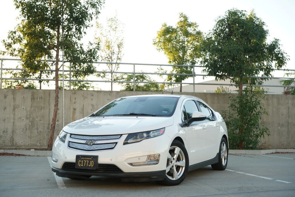 2013 CHEVROLET Volt