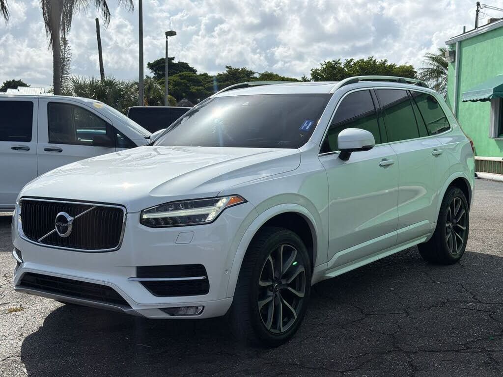 2018 VOLVO XC90