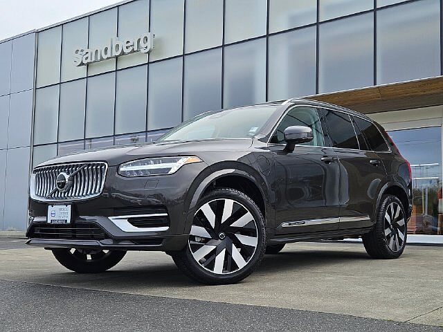 2023 VOLVO XC90