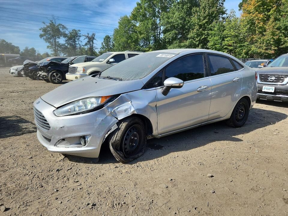 2015 FORD Fiesta