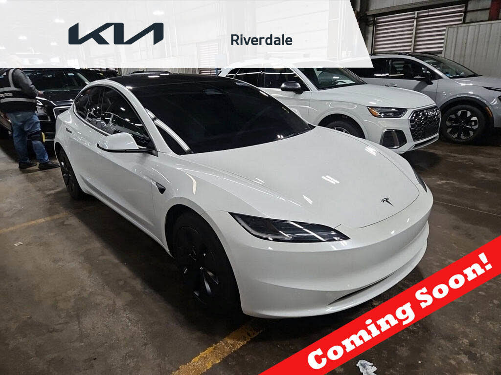 2025 TESLA Model 3
