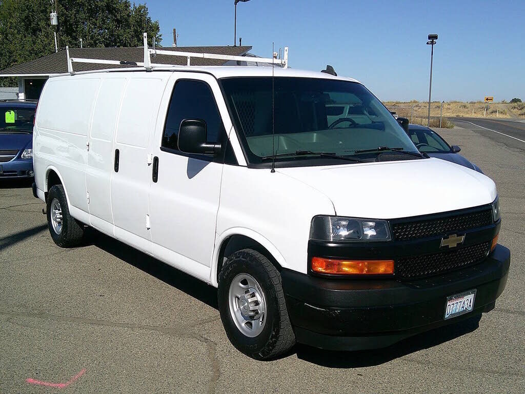 2018 CHEVROLET Express