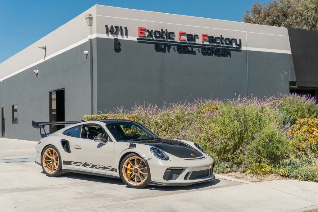 2019 PORSCHE 911