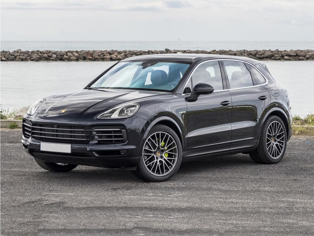2023 PORSCHE Cayenne