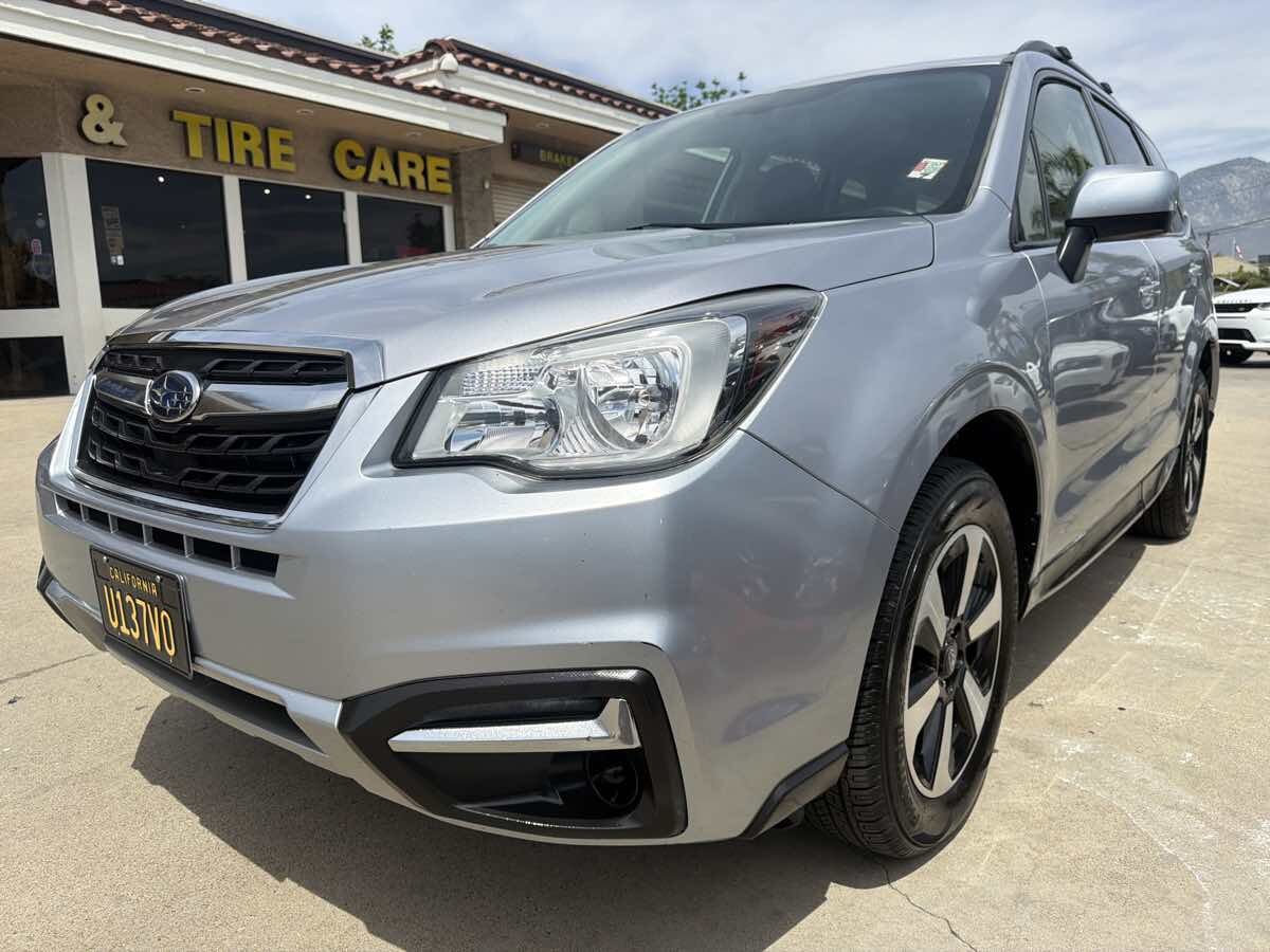 2017 SUBARU Forester