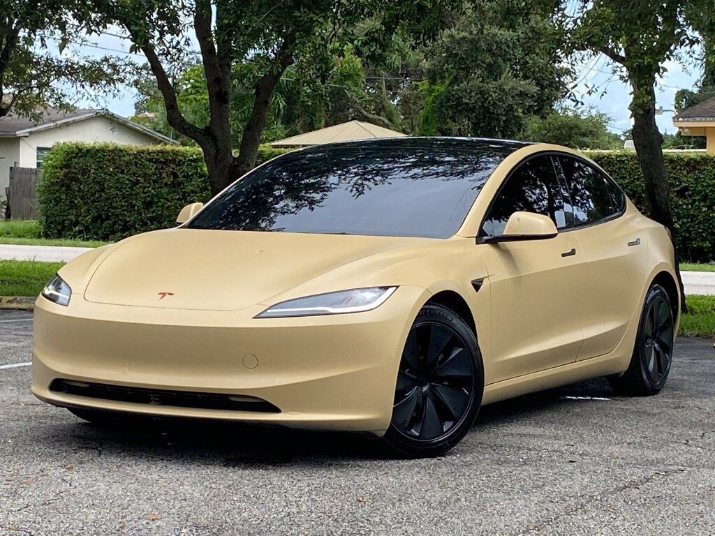 2024 TESLA Model 3