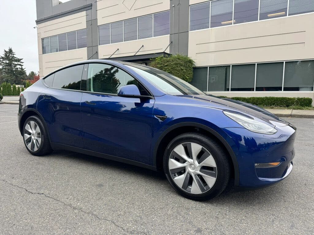 2022 TESLA Model Y