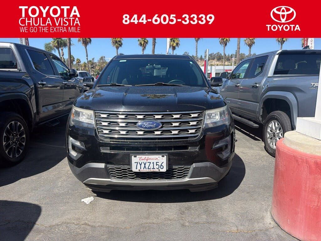 2017 FORD Explorer