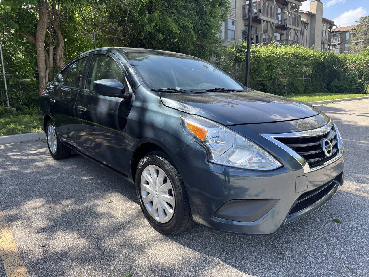 2017 NISSAN Versa
