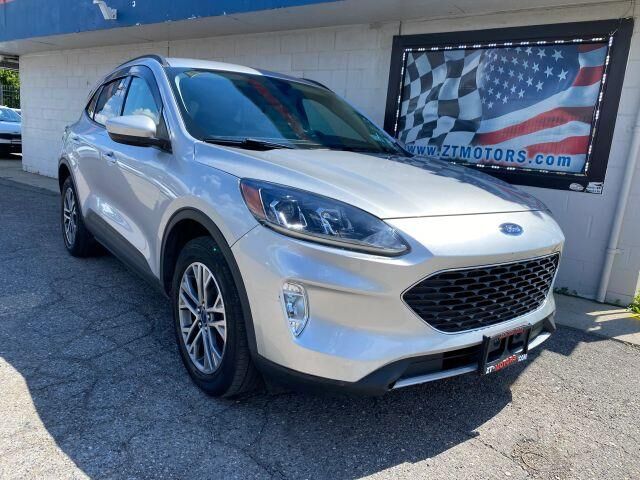 2020 FORD Escape