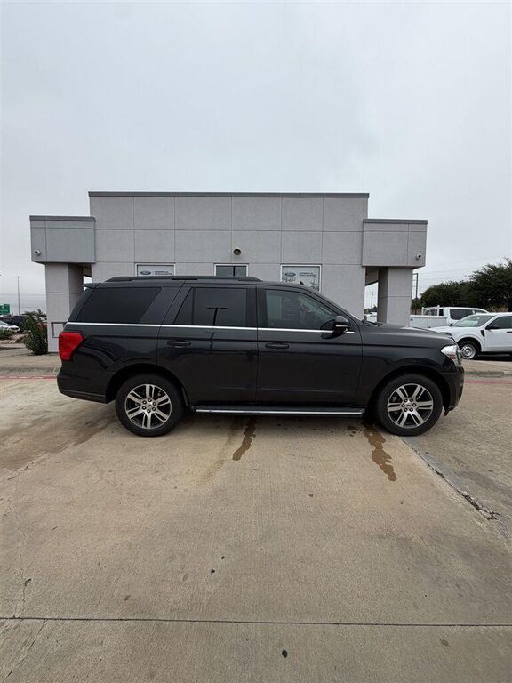 2022 FORD Expedition