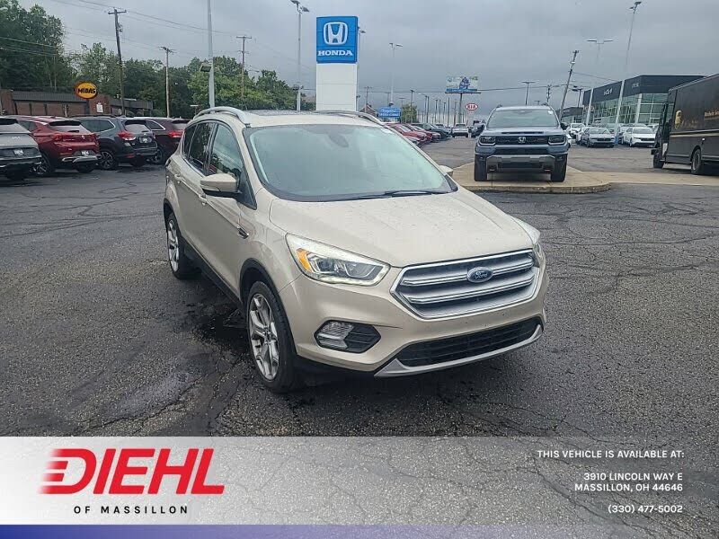 2017 FORD Escape