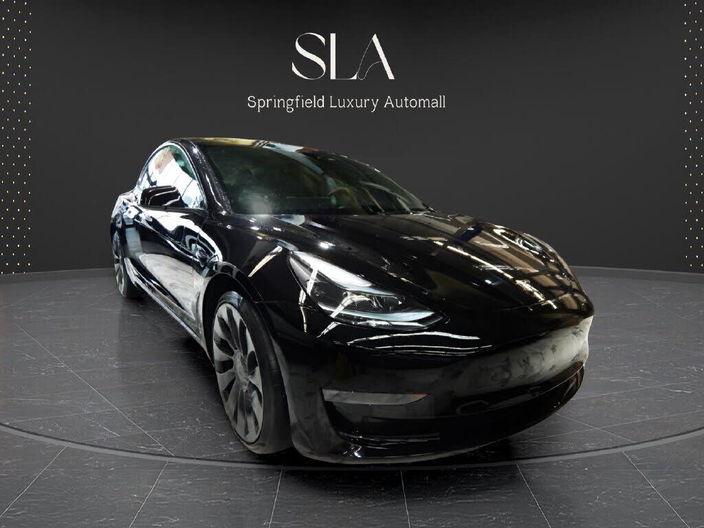 2023 TESLA Model 3