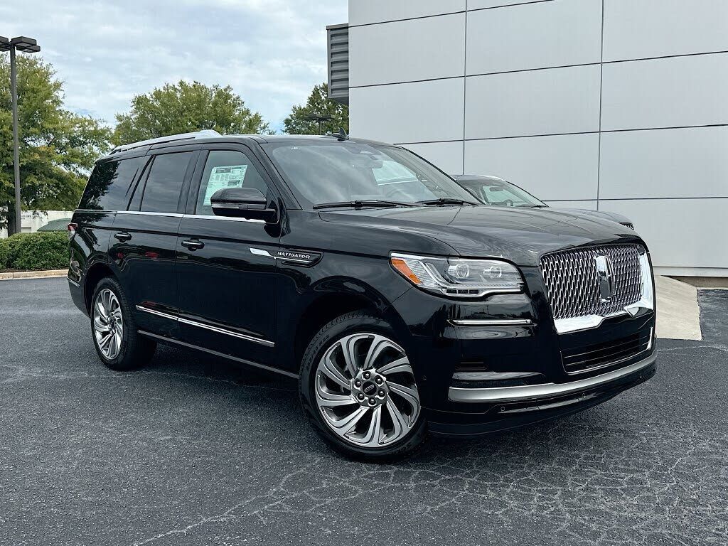 2024 LINCOLN Navigator