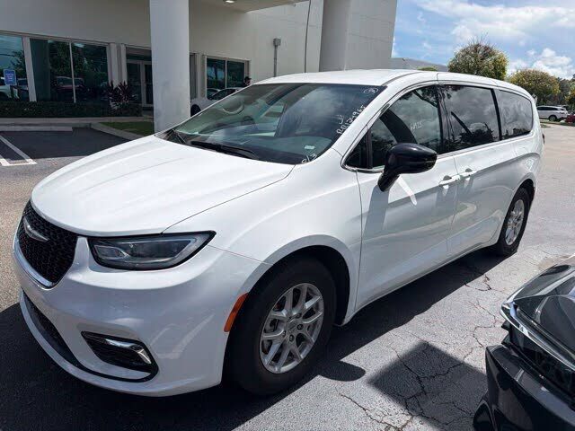 2024 CHRYSLER Pacifica