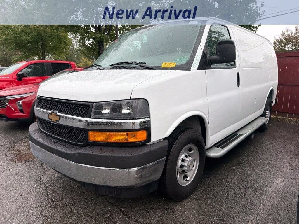 2025 CHEVROLET Express