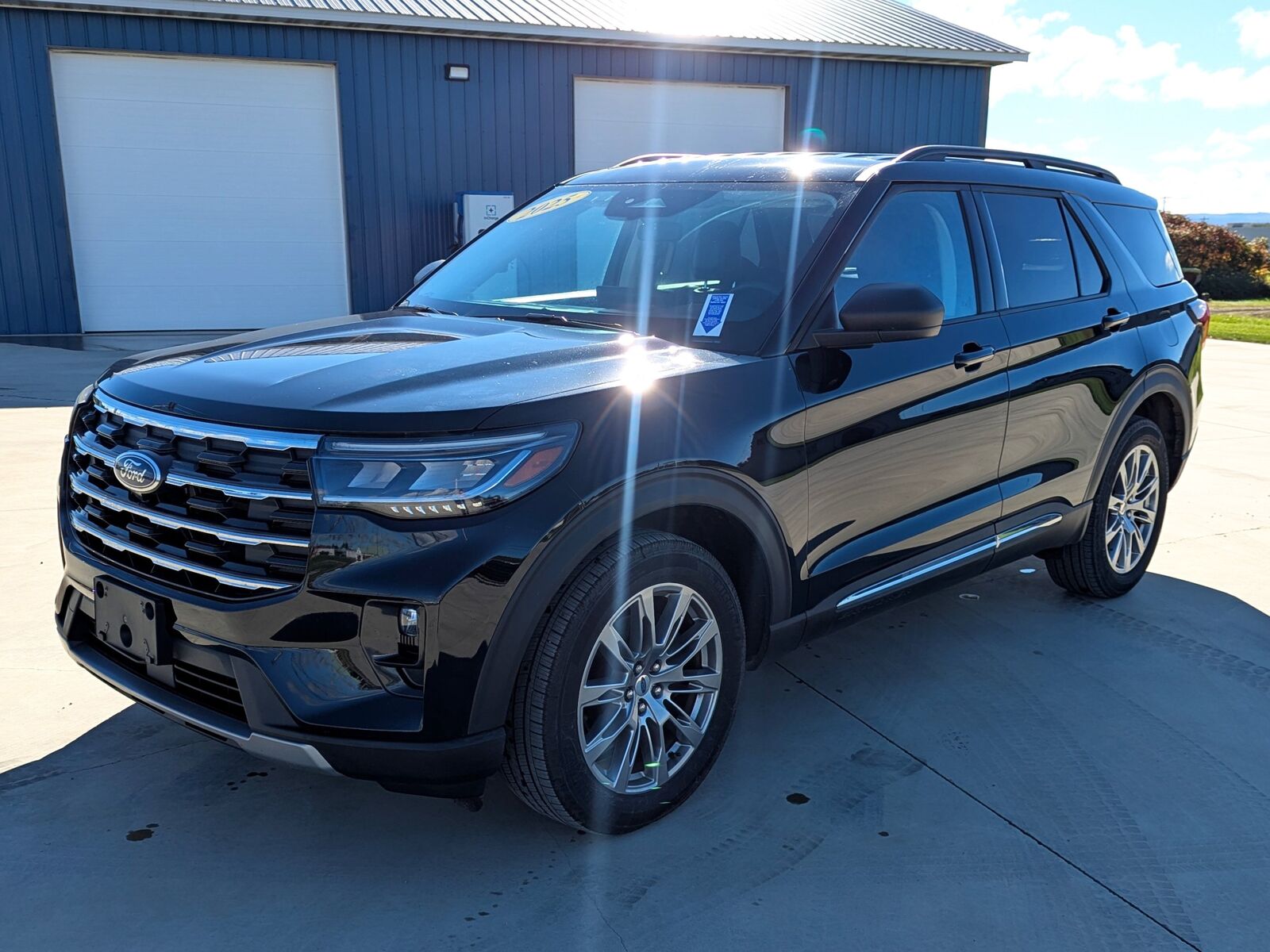 2025 FORD Explorer