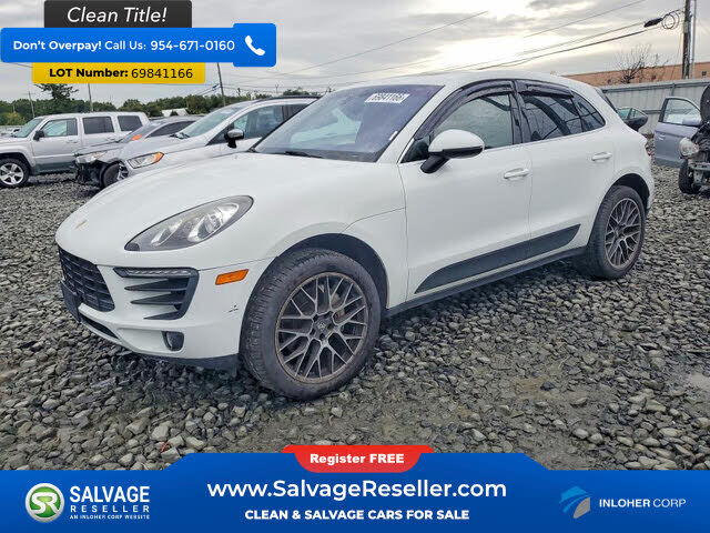 2015 PORSCHE Macan