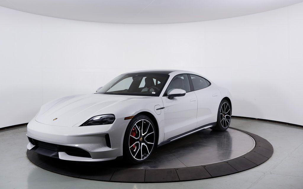 2025 PORSCHE Taycan
