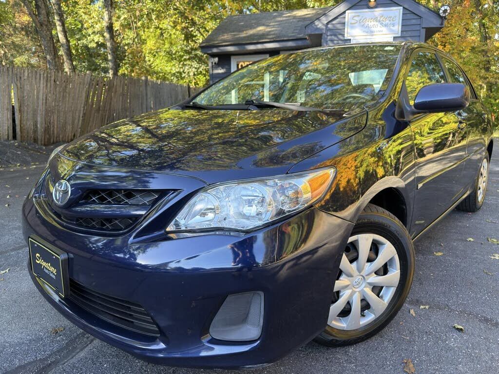 2011 TOYOTA Corolla